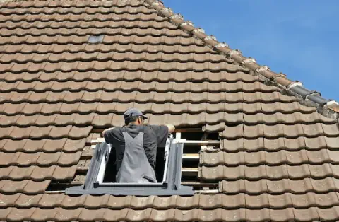 Pose de velux à Saint-Hilaire de Chaléons